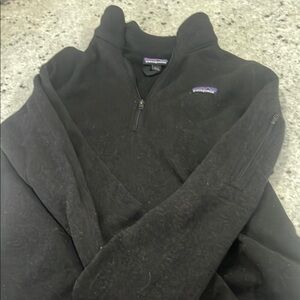 Patagonia Black Quarter Zip, women’s size large